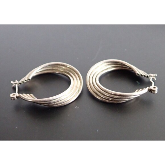 Signed 925 Sterling Silver Twisted Round Hoop Earrings 3.38 grams 1' Pierced - Picture 6 of 9